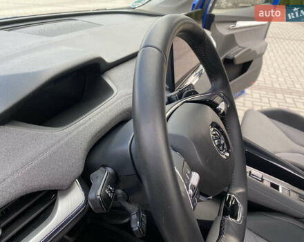 Синий Шкода Enyaq iV, объемом двигателя 0 л и пробегом 20 тыс. км за 24500 $, фото 25 на Automoto.ua