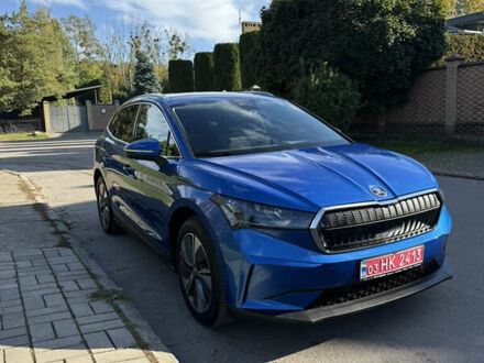 Синий Шкода Enyaq iV, объемом двигателя 0 л и пробегом 25 тыс. км за 31200 $, фото 1 на Automoto.ua