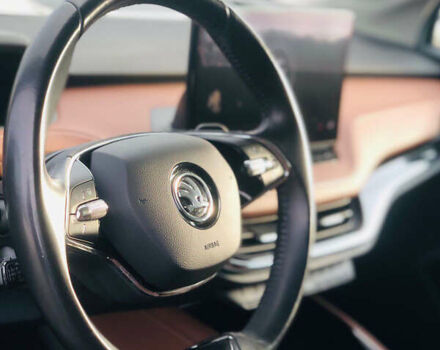 Зеленый Шкода Enyaq iV, объемом двигателя 0 л и пробегом 179 тыс. км за 24950 $, фото 15 на Automoto.ua