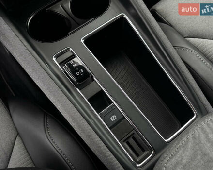 Зеленый Шкода Enyaq iV, объемом двигателя 0 л и пробегом 187 тыс. км за 19300 $, фото 30 на Automoto.ua