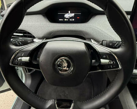 Зеленый Шкода Enyaq iV, объемом двигателя 0 л и пробегом 99 тыс. км за 19800 $, фото 9 на Automoto.ua