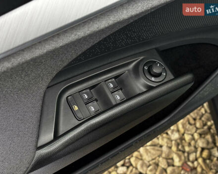 Зеленый Шкода Enyaq iV, объемом двигателя 0 л и пробегом 187 тыс. км за 19300 $, фото 34 на Automoto.ua