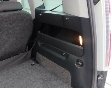 Черный Шкода Roomster Scout, объемом двигателя 1.6 л и пробегом 196 тыс. км за 5950 $, фото 13 на Automoto.ua