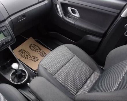 Черный Шкода Roomster Scout, объемом двигателя 1.6 л и пробегом 196 тыс. км за 5950 $, фото 22 на Automoto.ua