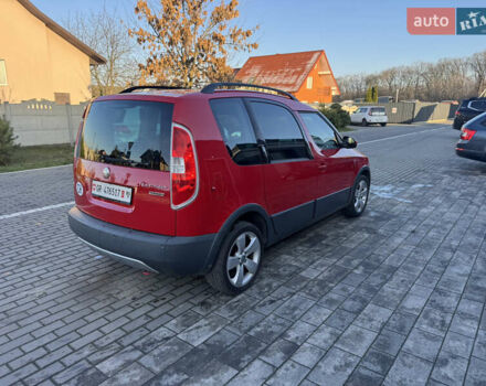 Красный Шкода Roomster Scout, объемом двигателя 1.6 л и пробегом 155 тыс. км за 7300 $, фото 3 на Automoto.ua