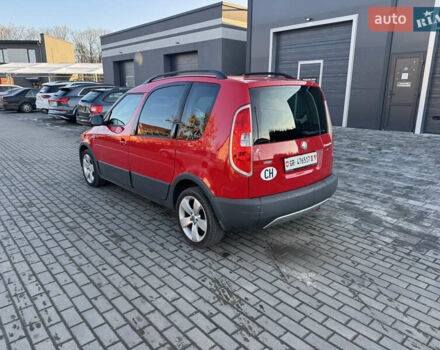 Красный Шкода Roomster Scout, объемом двигателя 1.6 л и пробегом 155 тыс. км за 7300 $, фото 4 на Automoto.ua