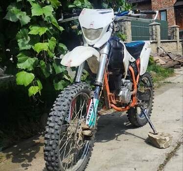 Белый СкайБайк 250Y-A, объемом двигателя 0.22 л и пробегом 12 тыс. км за 850 $, фото 2 на Automoto.ua