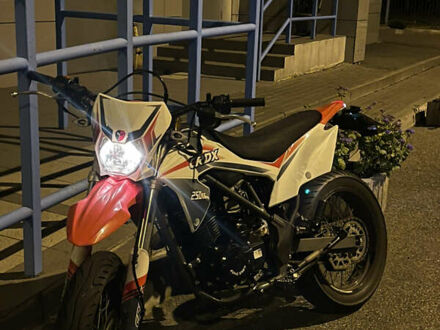 Красный СкайБайк CRDX, объемом двигателя 0.25 л и пробегом 13 тыс. км за 1200 $, фото 1 на Automoto.ua