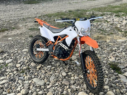 СкайБайк CRDX 200 2024 у Тячеве на Automoto.ua Білий СкайБайк CRDX 200, об'ємом двигуна 0.2 л та пробігом 2 тис. км за 1200 $, фото 1 на Automoto.ua