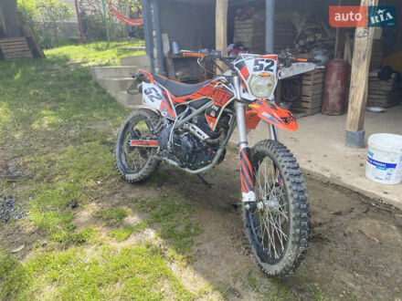 СкайБайк CRDX 200 2022 в Коломые на Automoto.ua СкайБайк CRDX 200, объемом двигателя 0.2 л и пробегом 2 тыс. км за 1050 $, фото 1 на Automoto.ua