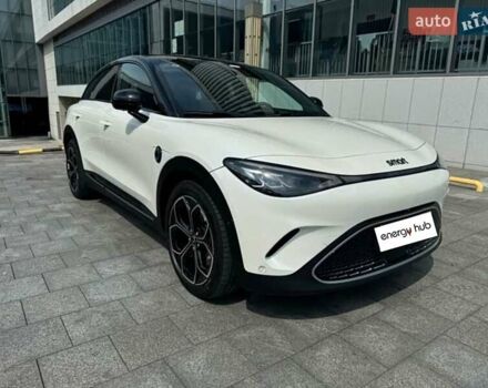 Белый Смарт 3, объемом двигателя 0 л и пробегом 22 тыс. км за 30000 $, фото 2 на Automoto.ua
