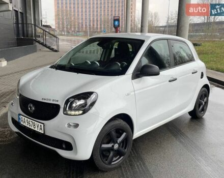 Білий Смарт Forfour, об'ємом двигуна 0 л та пробігом 41 тис. км за 8800 $, фото 4 на Automoto.ua