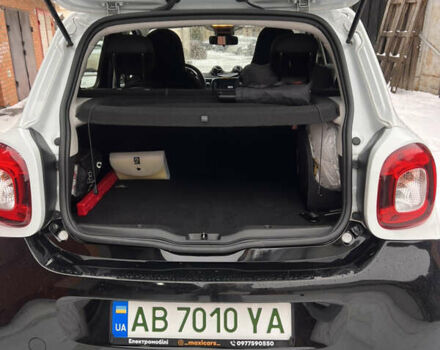 Білий Смарт Forfour, об'ємом двигуна 0 л та пробігом 47 тис. км за 9000 $, фото 4 на Automoto.ua