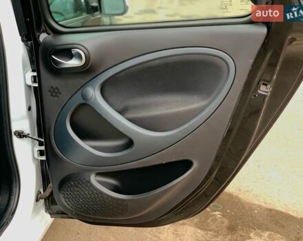 Білий Смарт Forfour, об'ємом двигуна 0 л та пробігом 47 тис. км за 9640 $, фото 27 на Automoto.ua