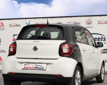 Білий Смарт Forfour, об'ємом двигуна 0 л та пробігом 24 тис. км за 14400 $, фото 3 на Automoto.ua