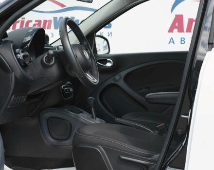 Білий Смарт Forfour, об'ємом двигуна 0 л та пробігом 24 тис. км за 14400 $, фото 10 на Automoto.ua