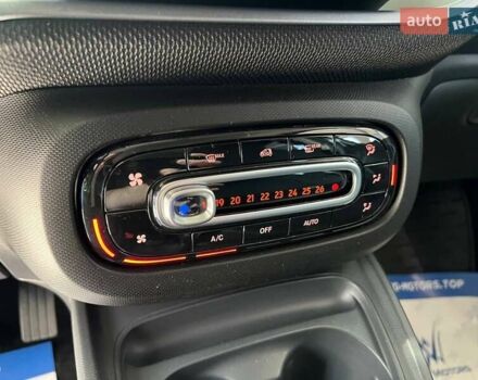 Чорний Смарт Forfour, об'ємом двигуна 0 л та пробігом 21 тис. км за 14499 $, фото 10 на Automoto.ua