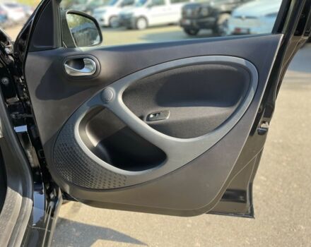 Чорний Смарт Forfour, об'ємом двигуна 0 л та пробігом 43 тис. км за 12500 $, фото 16 на Automoto.ua