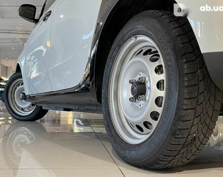 Смарт Форфор, объемом двигателя 0 л и пробегом 21 тыс. км за 14850 $, фото 5 на Automoto.ua