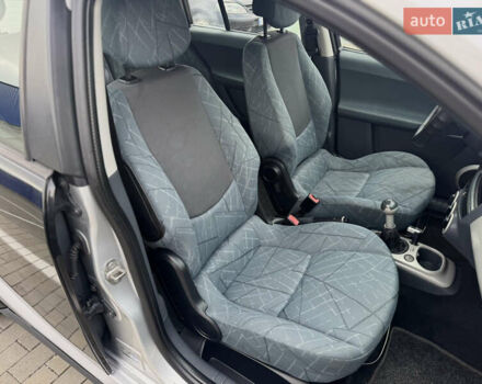 Сірий Смарт Forfour, об'ємом двигуна 1.33 л та пробігом 306 тис. км за 3990 $, фото 19 на Automoto.ua