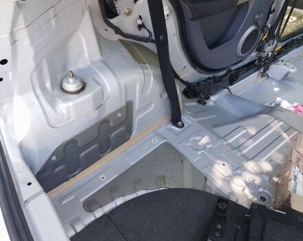 Сірий Смарт Forfour, об'ємом двигуна 1.33 л та пробігом 168 тис. км за 3900 $, фото 12 на Automoto.ua