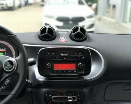 Сірий Смарт Forfour, об'ємом двигуна 0 л та пробігом 10 тис. км за 17000 $, фото 15 на Automoto.ua