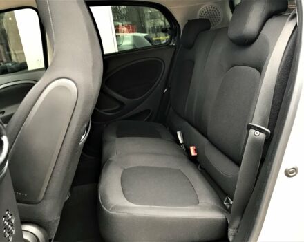 Сірий Смарт Forfour, об'ємом двигуна 0 л та пробігом 10 тис. км за 17000 $, фото 21 на Automoto.ua