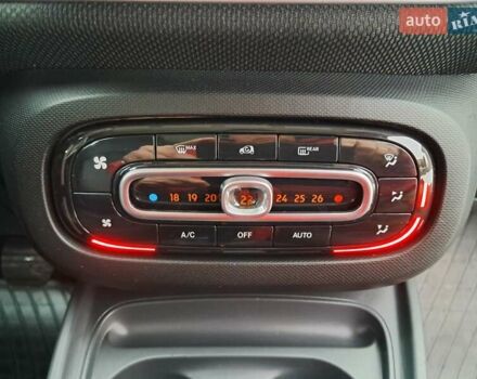 Зелений Смарт Forfour, об'ємом двигуна 0 л та пробігом 61 тис. км за 7700 $, фото 21 на Automoto.ua