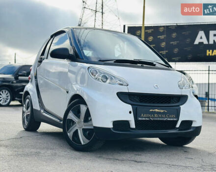 Белый Смарт Форту, объемом двигателя 1 л и пробегом 229 тыс. км за 6200 $, фото 2 на Automoto.ua