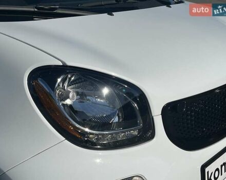 Белый Смарт Форту, объемом двигателя 0 л и пробегом 42 тыс. км за 7499 $, фото 7 на Automoto.ua