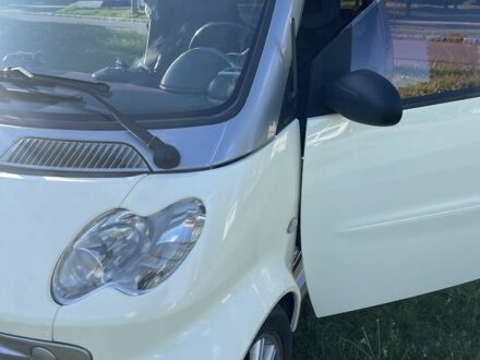 Білий Смарт Fortwo, об'ємом двигуна 0.07 л та пробігом 200 тис. км за 3800 $, фото 1 на Automoto.ua