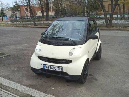 Білий Смарт Fortwo, об'ємом двигуна 0.7 л та пробігом 141 тис. км за 3200 $, фото 1 на Automoto.ua