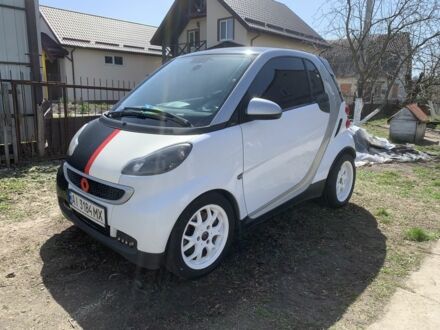 Смарт Форту 2008 в Киеве на Automoto.ua Белый Смарт Форту, объемом двигателя 0.8 л и пробегом 278 тыс. км за 5500 $, фото 1 на Automoto.ua
