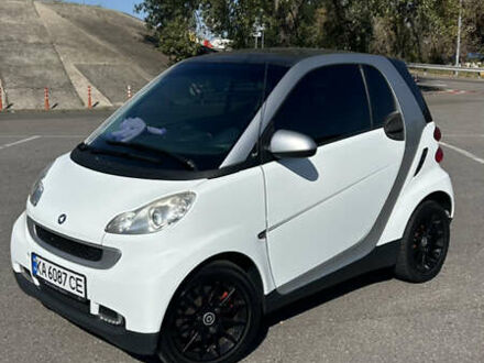 Смарт Fortwo 2010 у Києві на Automoto.ua Білий Смарт Fortwo, об'ємом двигуна 1 л та пробігом 140 тис. км за 5200 $, фото 1 на Automoto.ua