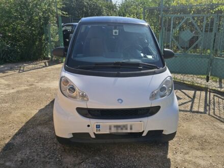 Білий Смарт Fortwo, об'ємом двигуна 1 л та пробігом 190 тис. км за 5387 $, фото 1 на Automoto.ua