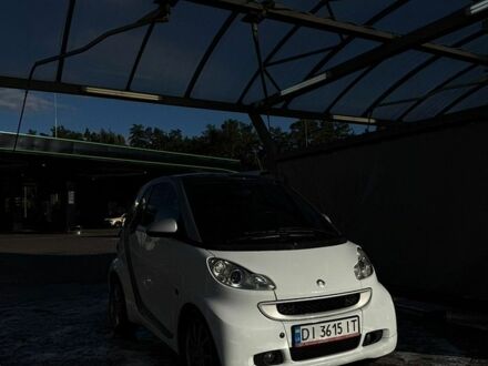 Білий Смарт Fortwo, об'ємом двигуна 1 л та пробігом 179 тис. км за 5800 $, фото 1 на Automoto.ua