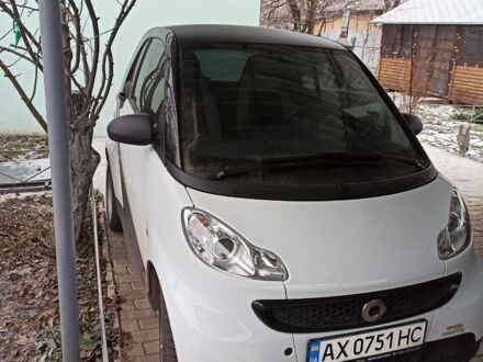 Білий Смарт Fortwo, об'ємом двигуна 1 л та пробігом 60 тис. км за 7000 $, фото 1 на Automoto.ua