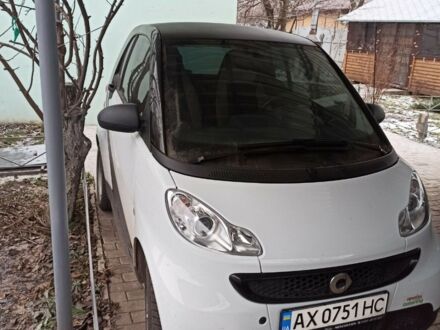 Білий Смарт Fortwo, об'ємом двигуна 1 л та пробігом 60 тис. км за 7000 $, фото 1 на Automoto.ua