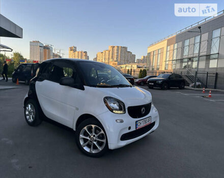 Білий Смарт Fortwo, об'ємом двигуна 1 л та пробігом 57 тис. км за 8999 $, фото 1 на Automoto.ua