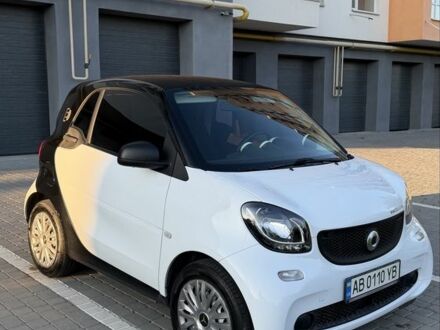 Білий Смарт Fortwo, об'ємом двигуна 0 л та пробігом 65 тис. км за 8000 $, фото 1 на Automoto.ua