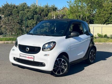 Смарт Fortwo 2017 у Хмельницькому на Automoto.ua Білий Смарт Fortwo, об'ємом двигуна 0 л та пробігом 42 тис. км за 7699 $, фото 1 на Automoto.ua