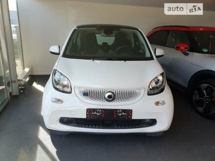 Смарт Fortwo 2019 у Харкові на Automoto.ua Білий Смарт Fortwo, об'ємом двигуна 0 л та пробігом 27 тис. км за 10300 $, фото 1 на Automoto.ua