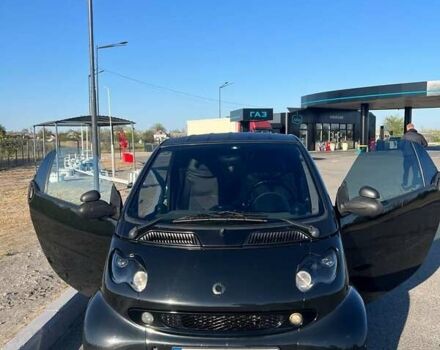 Чорний Смарт Fortwo, об'ємом двигуна 0.7 л та пробігом 237 тис. км за 3200 $, фото 3 на Automoto.ua