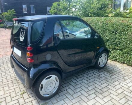 Чорний Смарт Fortwo, об'ємом двигуна 0 л та пробігом 161 тис. км за 3200 $, фото 4 на Automoto.ua