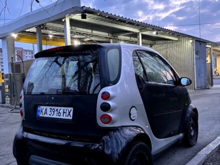 Чорний Смарт Fortwo, об'ємом двигуна 0.6 л та пробігом 211 тис. км за 1850 $, фото 1 на Automoto.ua