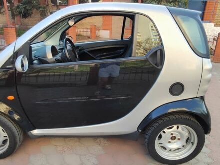 Чорний Смарт Fortwo, об'ємом двигуна 0.6 л та пробігом 215 тис. км за 3600 $, фото 1 на Automoto.ua
