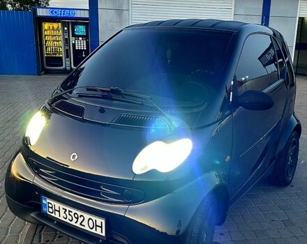 Чорний Смарт Fortwo, об'ємом двигуна 0.7 л та пробігом 216 тис. км за 3100 $, фото 1 на Automoto.ua