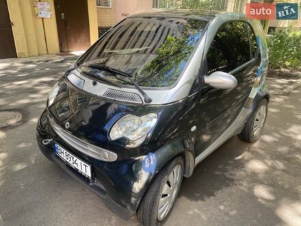 Чорний Смарт Fortwo, об'ємом двигуна 0.7 л та пробігом 178 тис. км за 4000 $, фото 1 на Automoto.ua