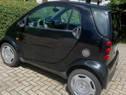 Смарт Fortwo 2005 у Києві на Automoto.ua Чорний Смарт Fortwo, об'ємом двигуна 0 л та пробігом 161 тис. км за 3200 $, фото 1 на Automoto.ua