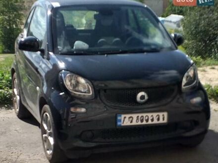 Смарт Fortwo 2015 у Нововолинськ на Automoto.ua Чорний Смарт Fortwo, об'ємом двигуна 1 л та пробігом 93 тис. км за 10000 $, фото 1 на Automoto.ua